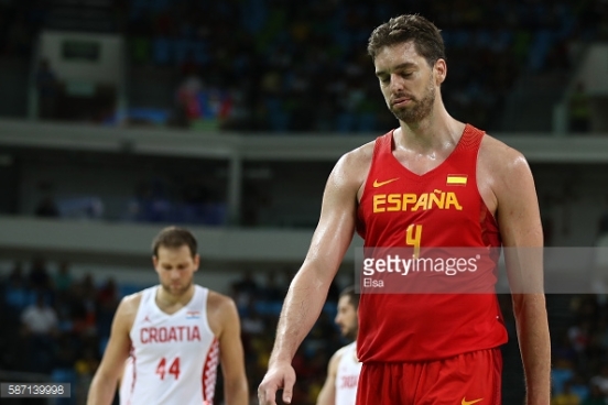 during a Men's preliminary round basketball game between Croatia and Spain on Day 2 of the Rio 2016 Olympic Games at Carioca Arena 1 on August 7, 2016 in Rio de Janeiro, Brazil.